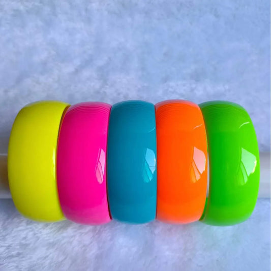 Bred acrylic armband candy color