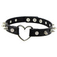 Halsband i Goth/punk stil