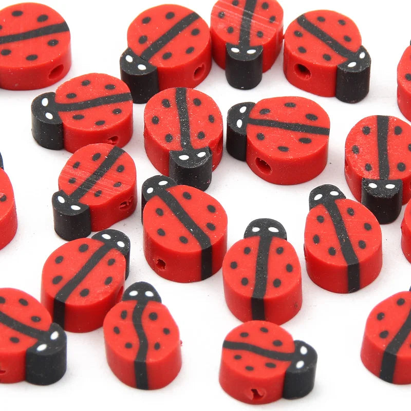 Pärlor polymer lera nyckelpigor