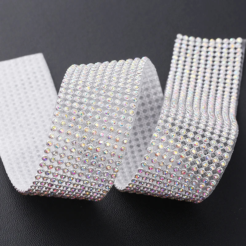 Strassband med glas stenar