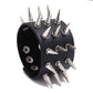 Armband med nitar